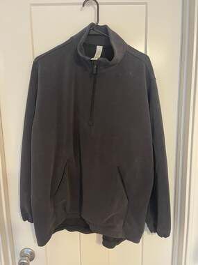 Pre-Owned  Women’s XL Lululemon  Softstreme Half-Zip Long Pullover Black